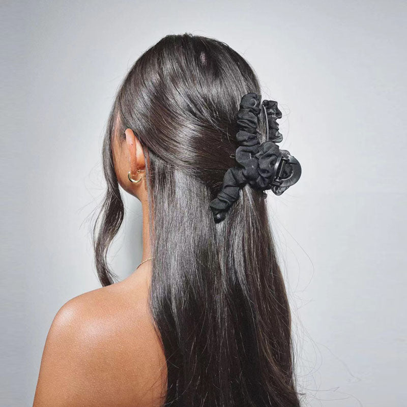 Summer mesh hairpin with elegant hair style